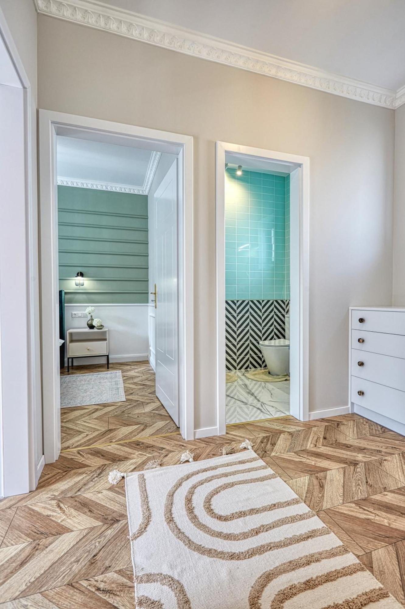 The Doors Luxury Apartment Мошонмадьяровар Экстерьер фото