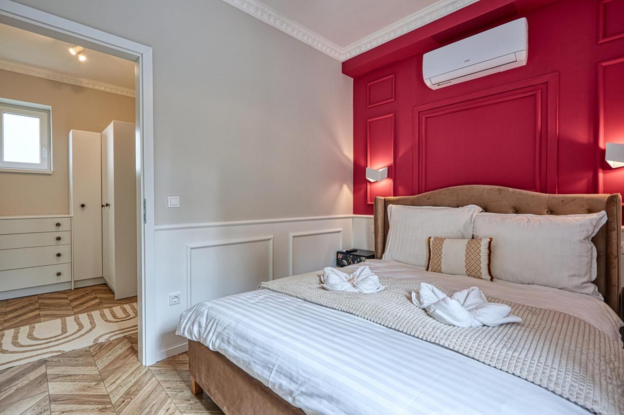 The Doors Luxury Apartment Мошонмадьяровар Экстерьер фото